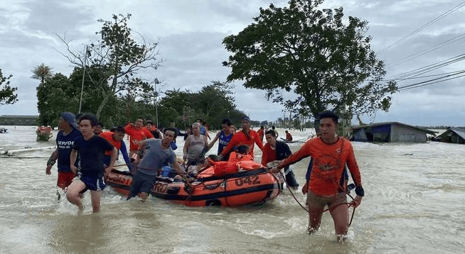 形勢突然有變？沒等解放軍出手，菲81人當(dāng)場死亡，馬科斯要被拉下臺